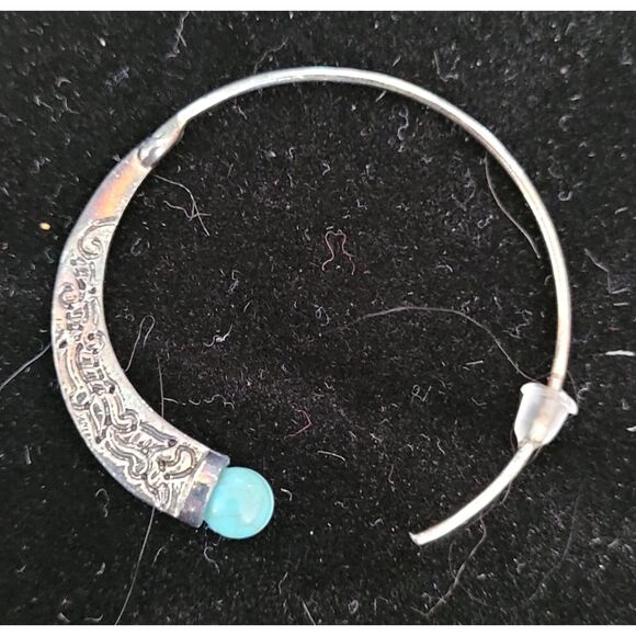 1-1/4" Silver Alloy Etched Semi-circle Faux Turquoise Fashion Jewelry Earrings - Picture 4 of 5